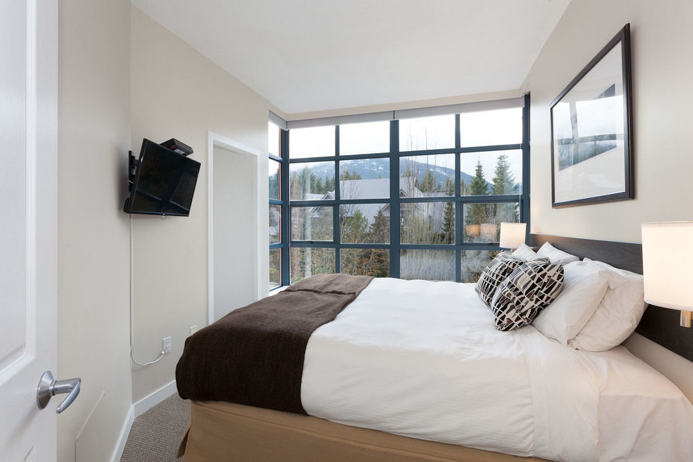 Beautiful Whistler Village Alpenglow Suite Queen Size Bed Air Conditioning Cable And Smarttv Wifi Fireplace Pool Hot Tub Sauna Gym Balcony Mountain Views Dış mekan fotoğraf